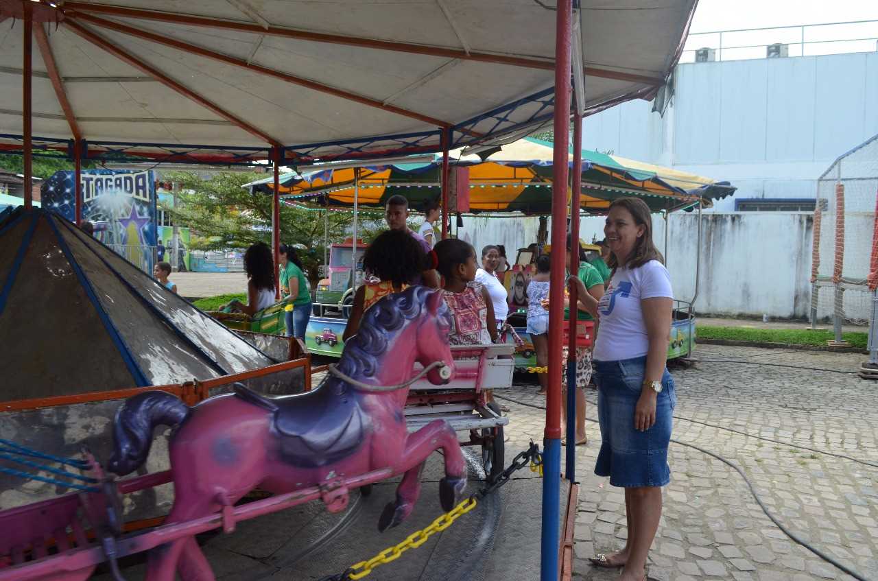 CRAS realiza tarde de diversão no Parque para seus usuários